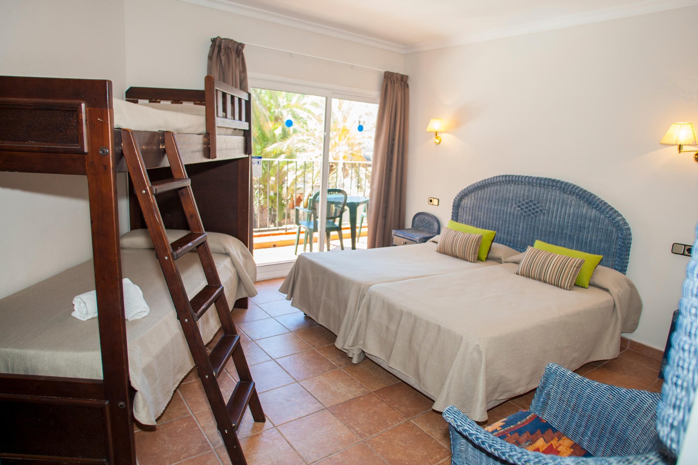Hotel Comarruga Platja Dış mekan fotoğraf