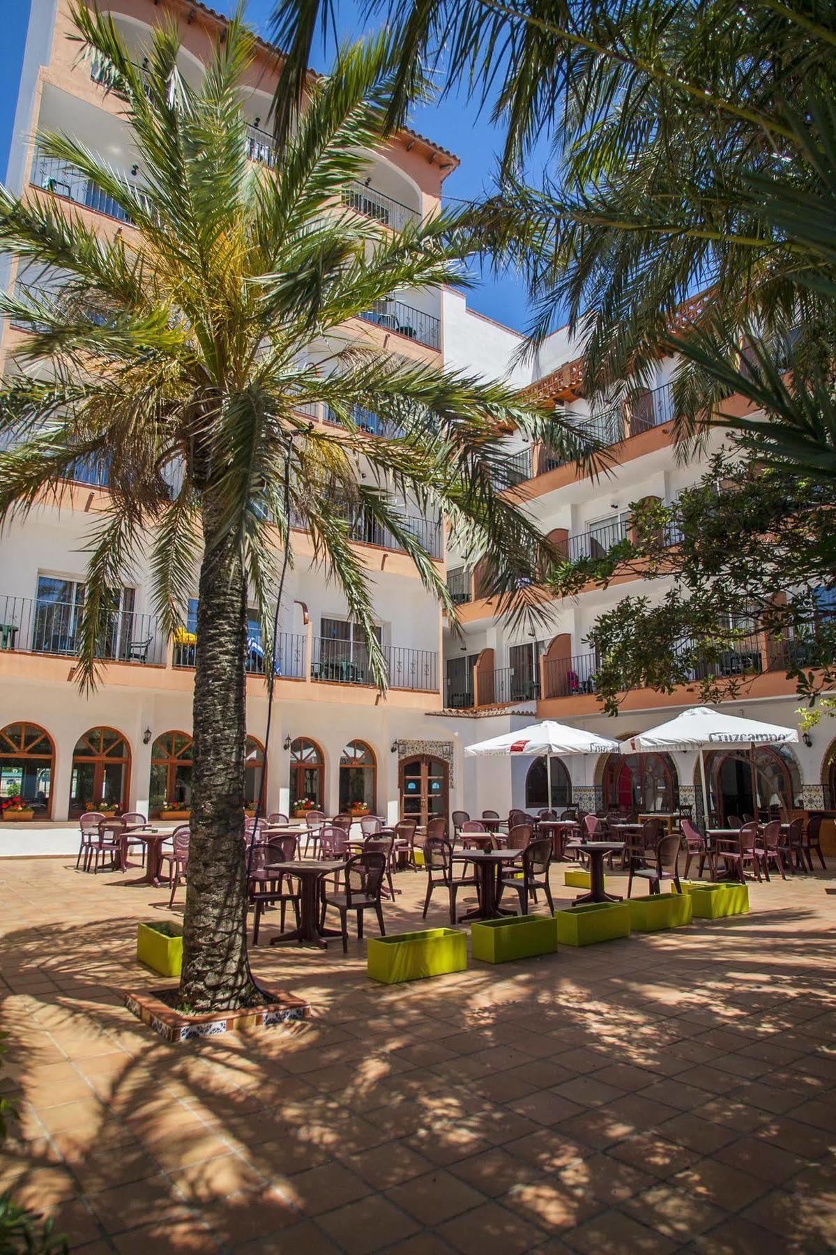 Hotel Comarruga Platja Dış mekan fotoğraf